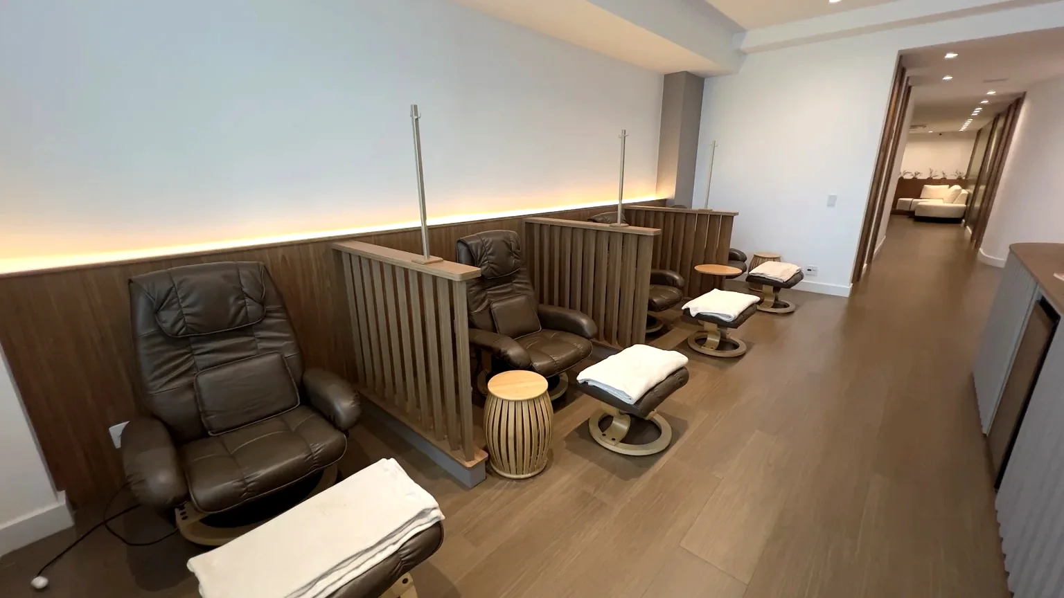 Poltronas de atendimento da sala de endovenosos